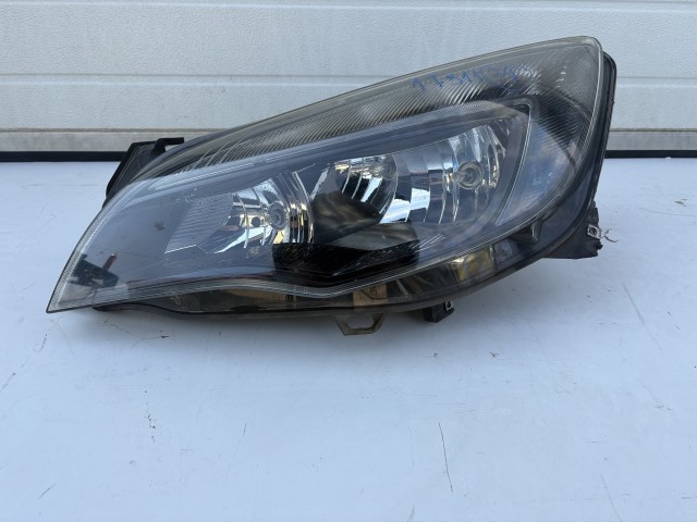17511 Opel Astra J 2009-2015 Lámpa , Fényszóró Használt Bal első 