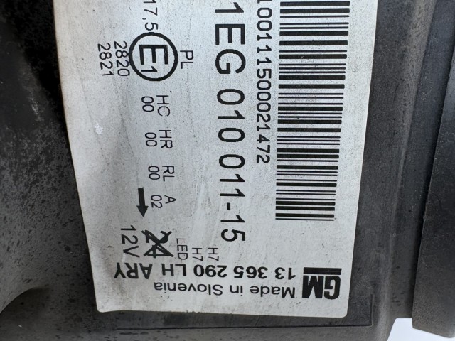 17511 Opel Astra J 2009-2015 Lámpa , Fényszóró Használt Bal első 