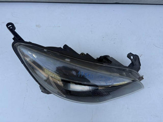 17510 Opel Astra J 2009-2015 Lámpa , Fényszóró Használt Jobb első