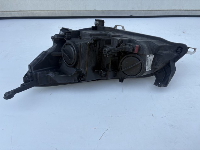 17510 Opel Astra J 2009-2015 Lámpa , Fényszóró Használt Jobb első