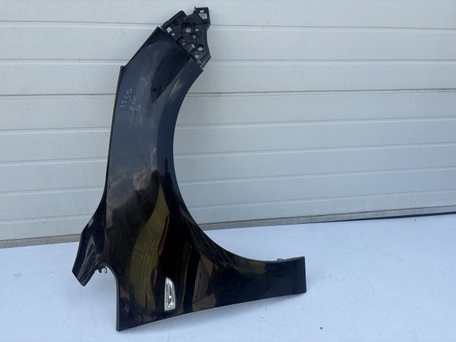 17514 Opel Astra J Jobb első Sárvédő Fekete Z22C