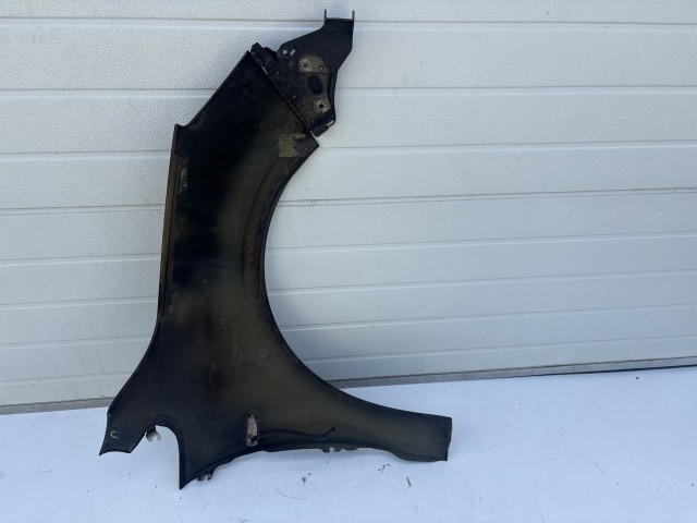 17515 Opel Astra J Bal első Sárvédő Fekete Z22C