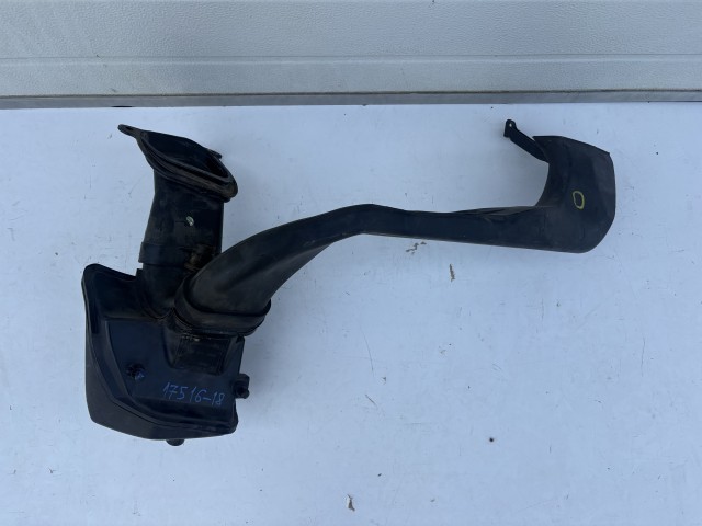 Opel Astra J Benzin rezonátor ház