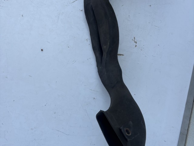 Opel Astra J Benzin rezonátor ház