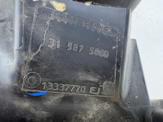 Opel Astra J Benzin rezonátor ház