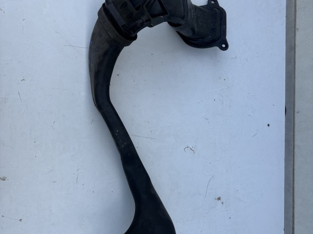 Opel Astra J Diesel rezonátor ház