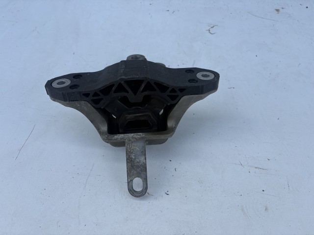 Opel Astra J 1.4 Benzin Turbó motortartó bak