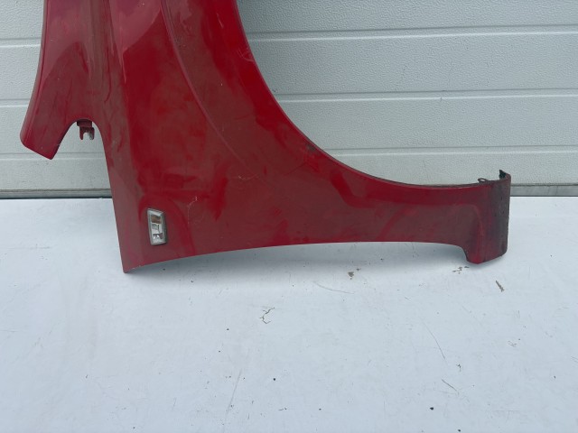 17535 Opel Zafira B Jobb első Sárvédő  Piros