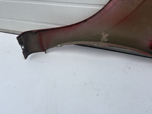 17535 Opel Zafira B Jobb első Sárvédő  Piros