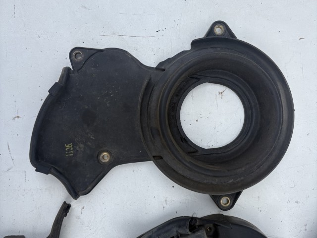 Opel Astra J 2009-2015 Vezérmű burkolat A16xer B16xer