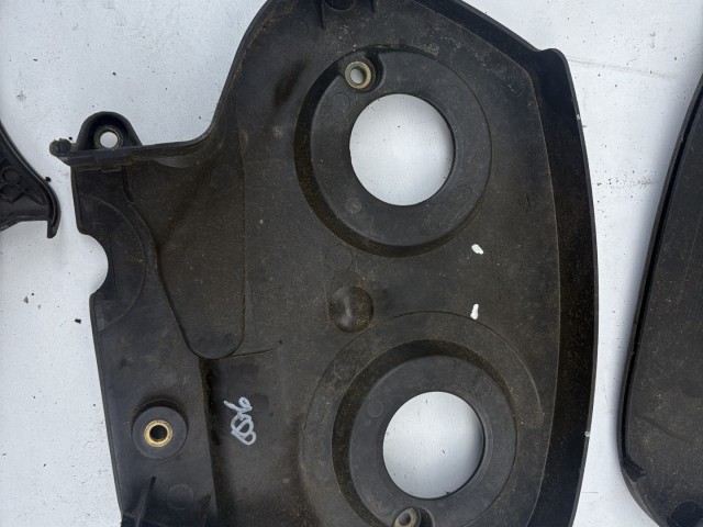 Opel Astra J 2009-2015 Vezérmű burkolat A16xer B16xer