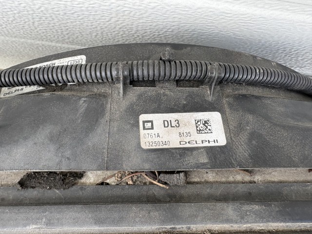 Opel Astra J 2009-2015 hűtősor Használt