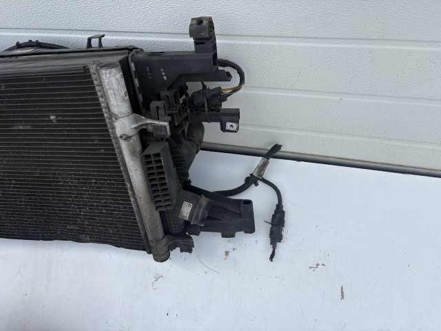 Opel Astra J 2009-2015 hűtősor Használt