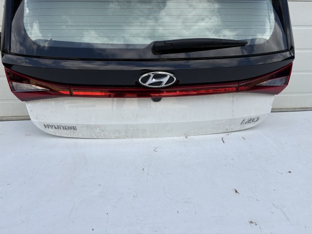 17545 Hyundai i20 (BC3/BI3) 2020 Csomagtérajtó Használt  Fehér