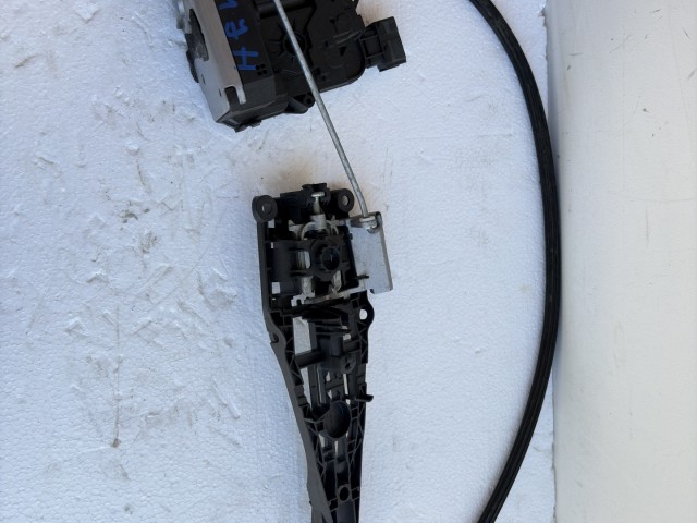 Opel Meriva B 2010-2017 jobb hátsó Ajtózár 13279837