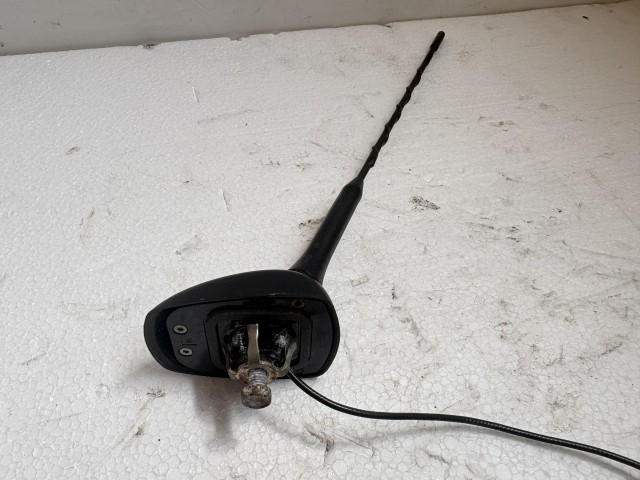 Opel Astra J Antenna, antenna talp