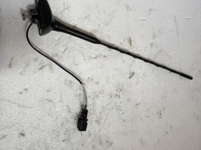 Opel Astra J Antenna, antenna talp