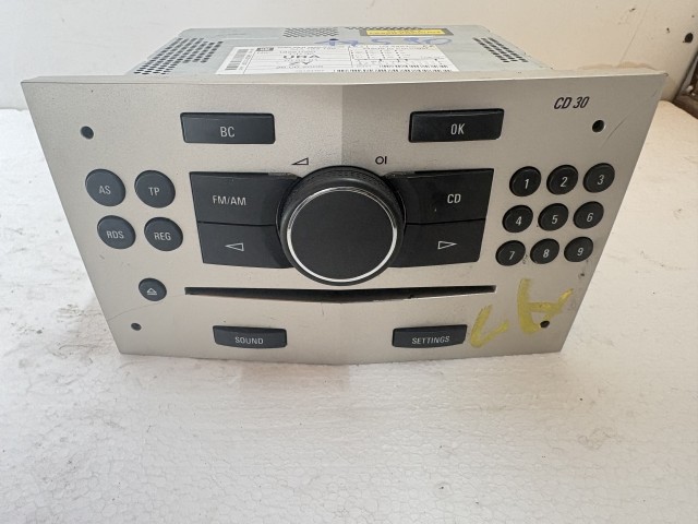 Opel Astra H 2004-2010 Rádió Használt   