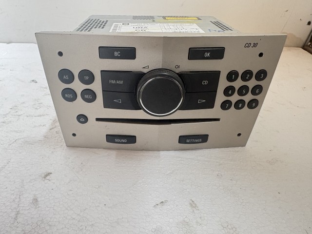 Opel Astra H 2004-2010 Rádió Használt   