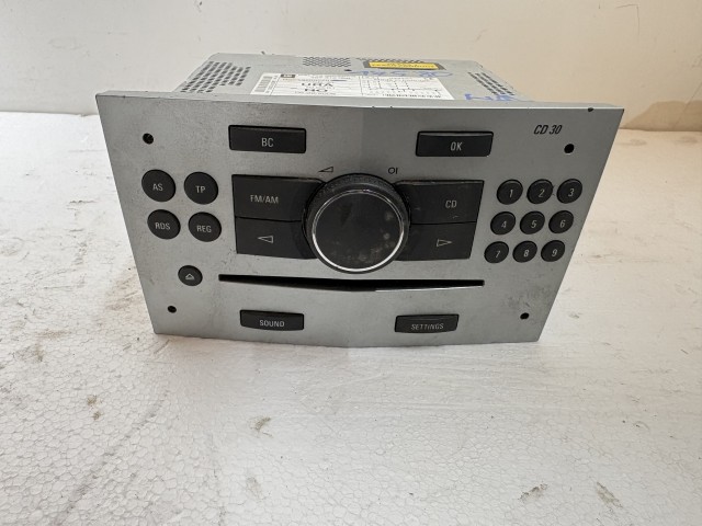 Opel Astra H 2004-2010 Rádió Használt   