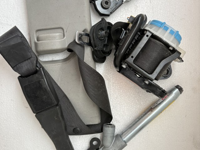 Opel Insignia A Övfeszítő pár első