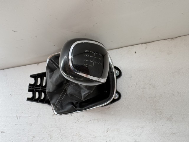 Opel Astra K 2015-2021 Váltókulissza Használt  6 sebességes