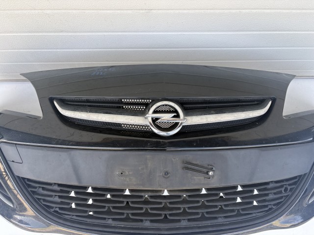 17512 Opel Astra J első Lökhárító Fekete  Z22C