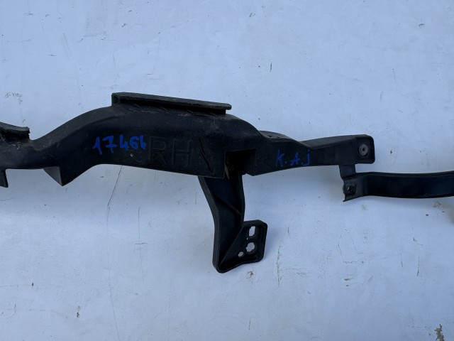 Opel Astra K 2015-2021 jobb első Lámpa tartó