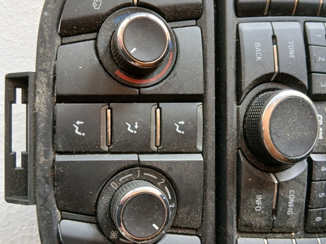 Opel Astra J 2009-2015 Közép konzol Használt