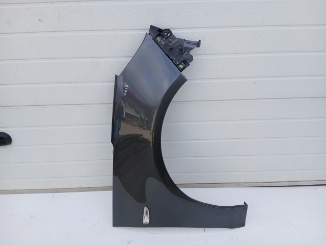 17679 Opel Zafira C 2011-2017 Jobb első Sárvédő Grafit Z190