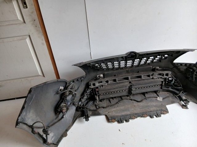 17667 Opel Zafira C 2011-2017 első Lökhárító Grafit Z177