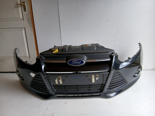17666 Ford Focus Mk3 első Lökhárító Fekete