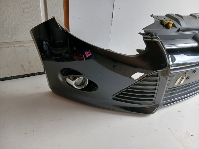 17666 Ford Focus Mk3 első Lökhárító Fekete