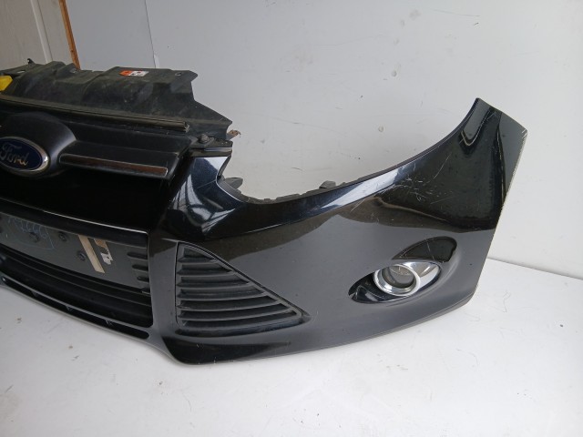 17666 Ford Focus Mk3 első Lökhárító Fekete