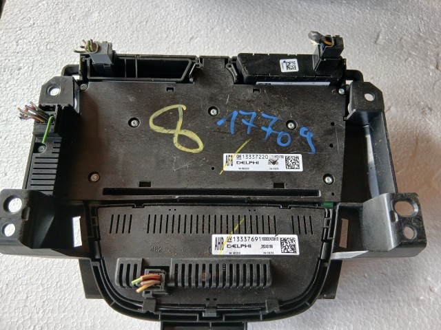 Opel Astra J 2009-2015 Közép konzol