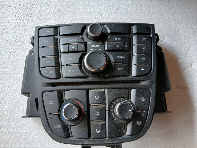 Opel Astra J 2009-2015 Közép konzol Használt