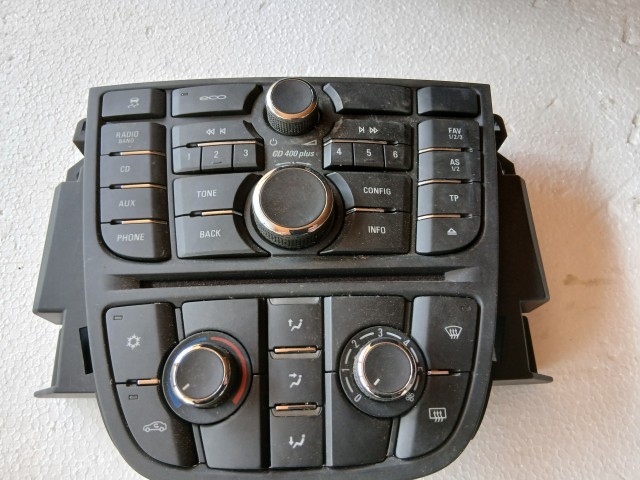 Opel Astra J 2009-2015 Közép konzol Használt