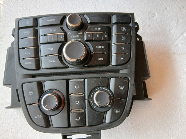 Opel Astra J 2009-2015 Közép konzol Használt