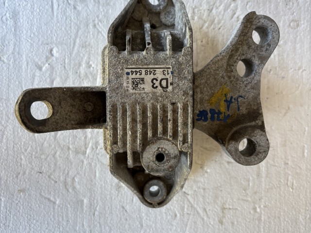 Opel Astra J 2009-2015 motortartó bak Használt