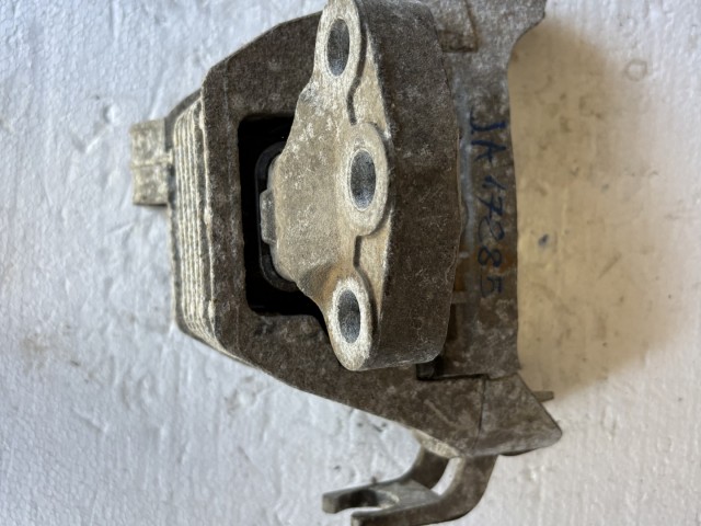 Opel Astra J 2009-2015 motortartó bak Használt