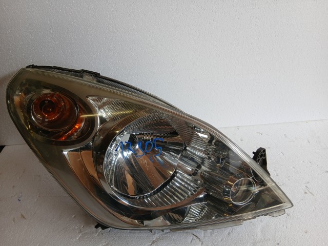 17905 Suzuki SPLASH 2008-2014 Jobb első Lámpa Fényszóró