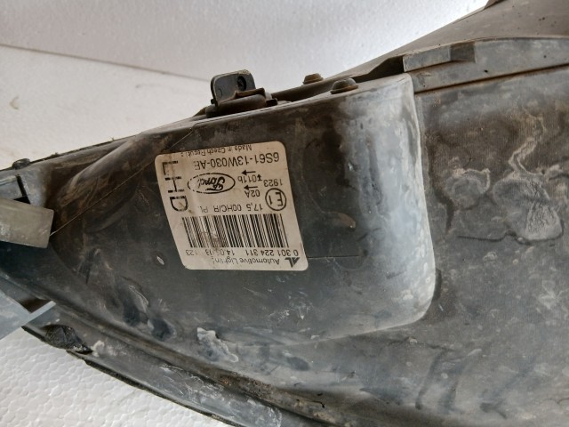 17907 Ford Fiesta v 2004-2008 Bal első Lámpa Fényszóró