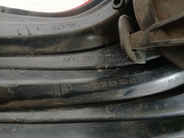 17970 Peugeot 208 2009 Bal hátsó Lámpa Ledes