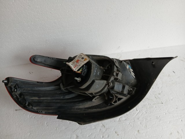 17970 Peugeot 208 2009 Bal hátsó Lámpa Ledes