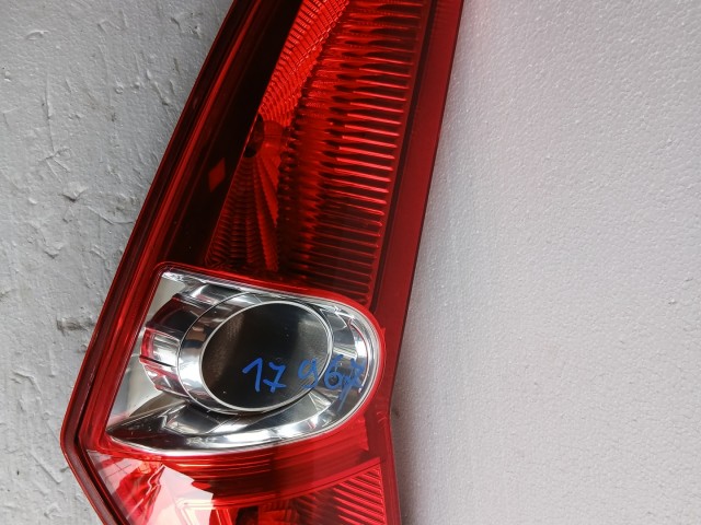 17967 Suzuki SPLASH 2008-2014 Bal hátsó Lámpa