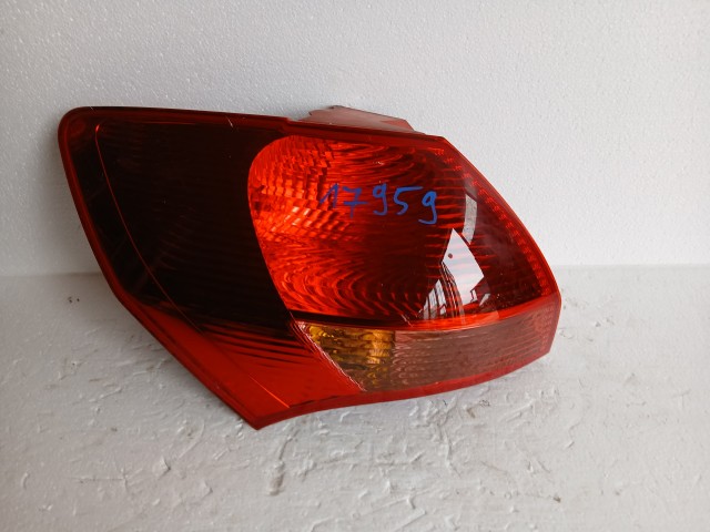 17959 Kia Venga 2010 Bal hátsó Lámpa