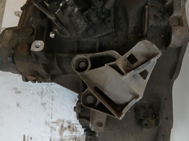 Opel Corsa E 1.3 Cdti bowden Váltó Használt 65000 km A13dtc 