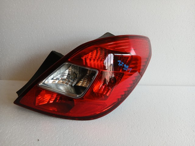 17991 Opel Corsa D 2006-2014  Jobb hátsó Lámpa 5 ajtós