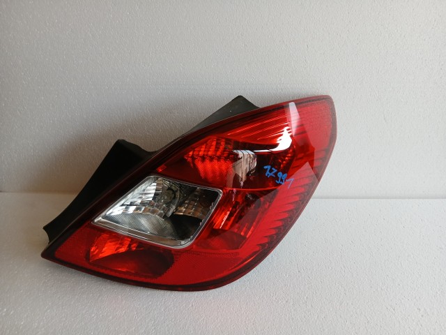 17991 Opel Corsa D 2006-2014  Jobb hátsó Lámpa 5 ajtós