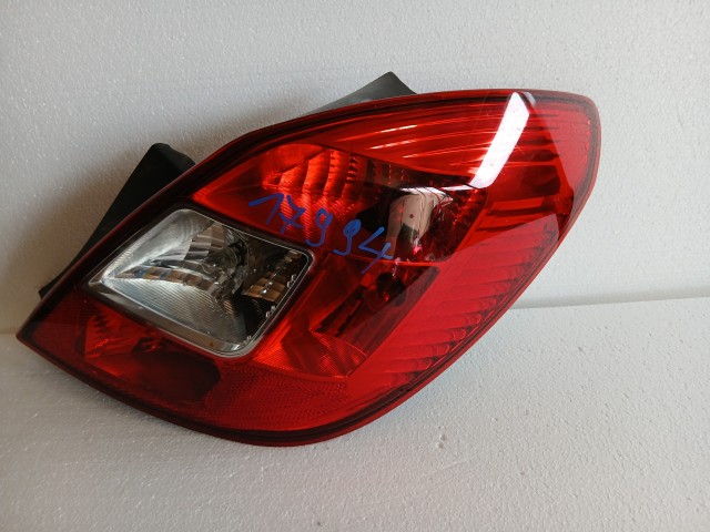 17994 Opel Corsa D 2006-2014 Jobb hátsó Lámpa 5 ajtós